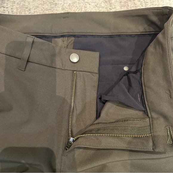 Lululemon ABC men’s pants - Picture 4 of 13